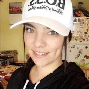 Meet your Posher, Shelby